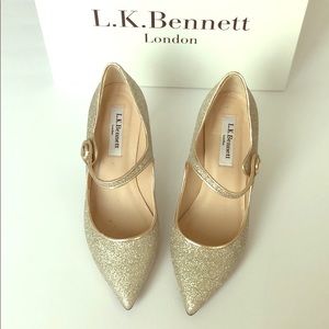 Champagne Glitter Courts